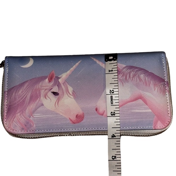 NWOT Unicorn zip around  wallet - Picture 3 of 8